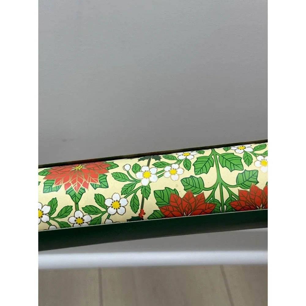 VTG‎ Christmas Wrapping Paper Roll Poinsettia Floral Holly Gift Wrap w/ Cutter